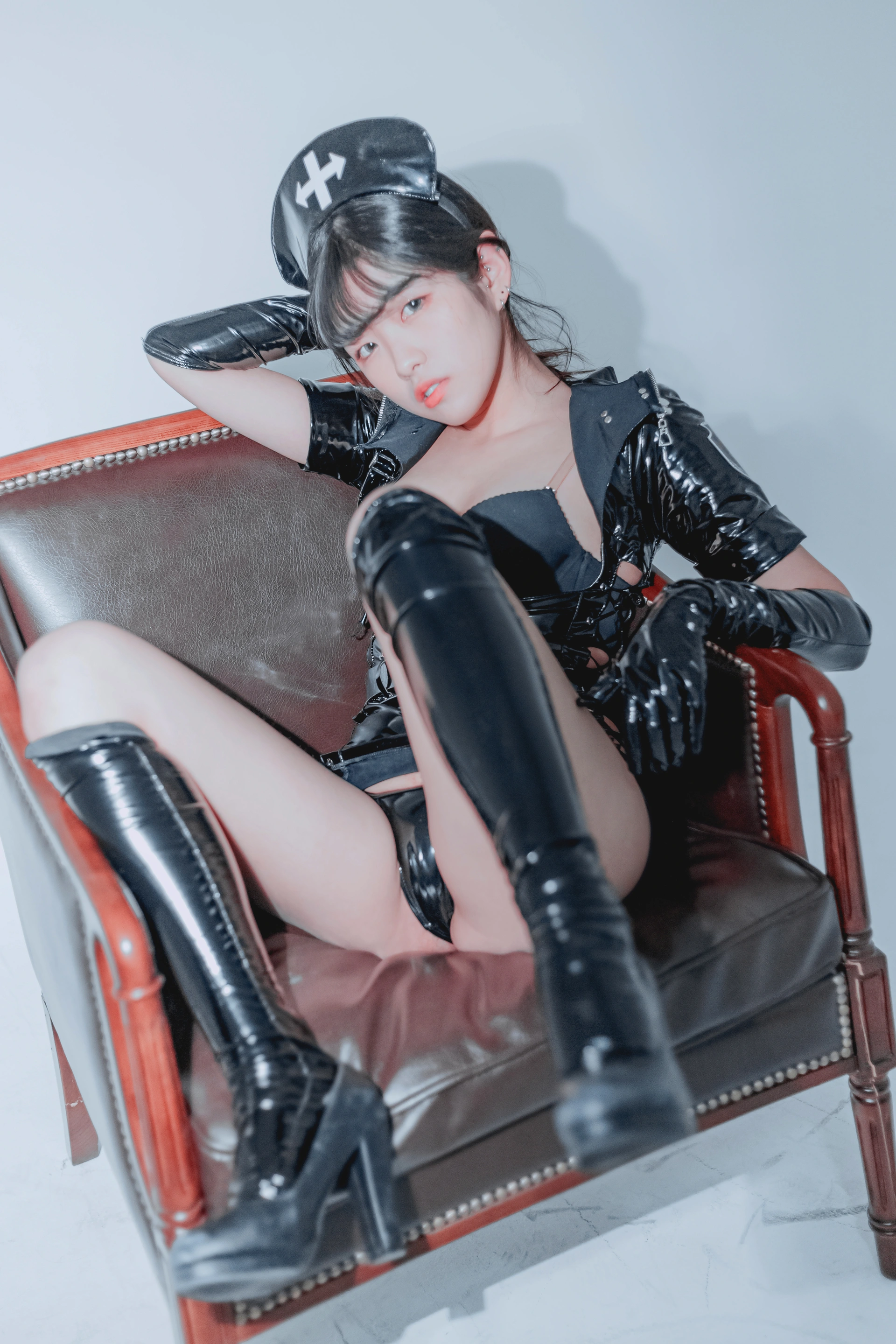 Sonson(손손) – NO.053  Dark Maid 2