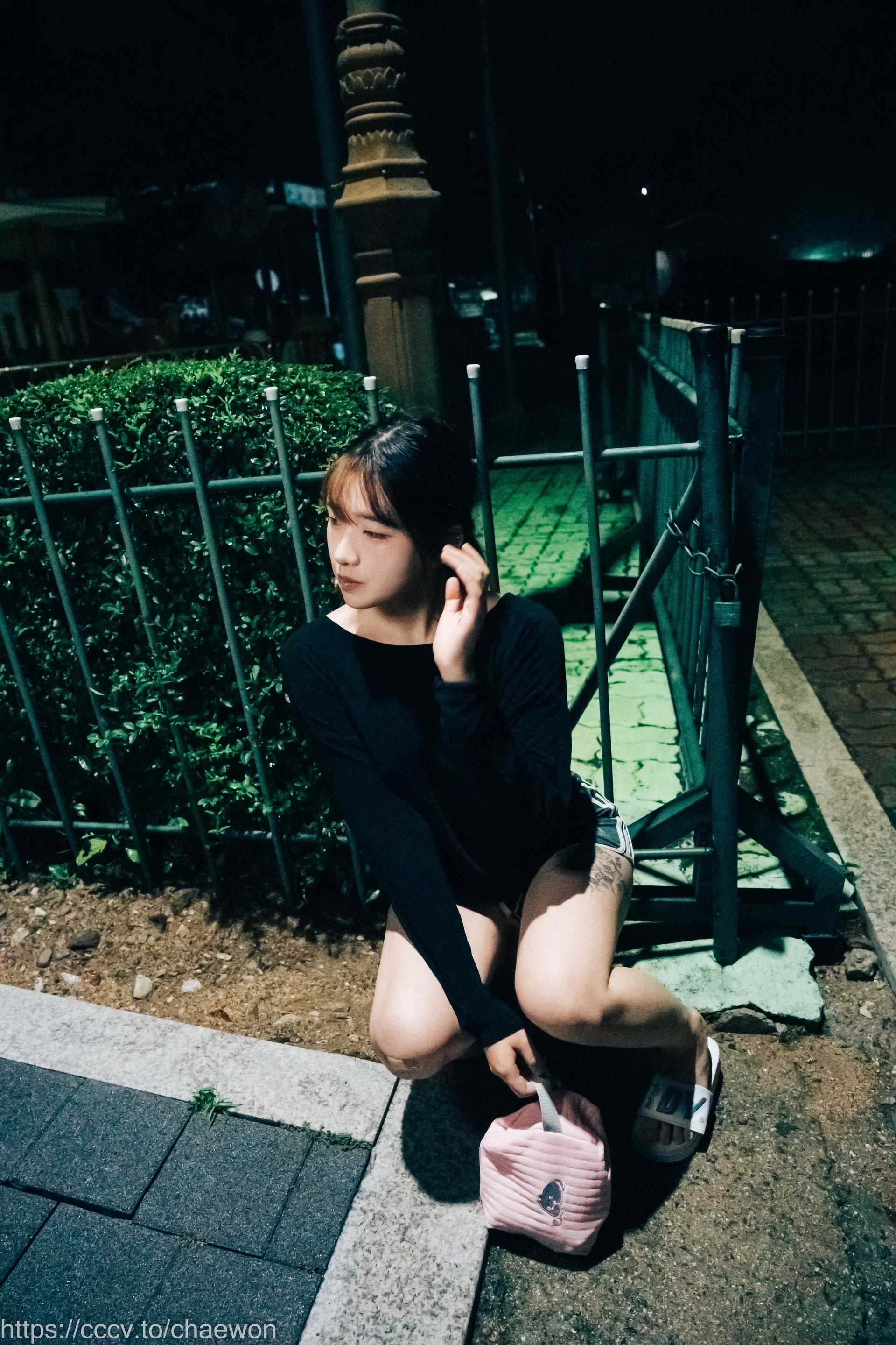 Sonson(손손) – NO.055 [Loozy] SonSon (손손) - Public Toilet 1