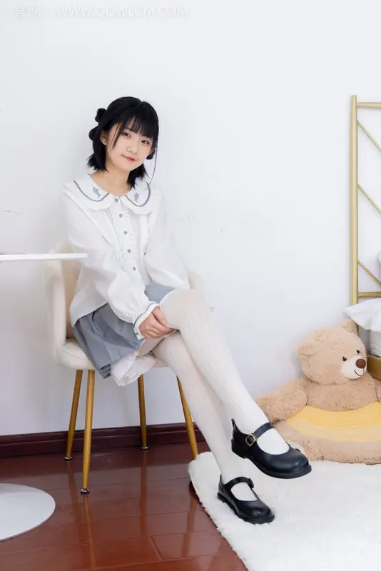物恋传媒 NO.1528 暗月-夏日葡萄 2