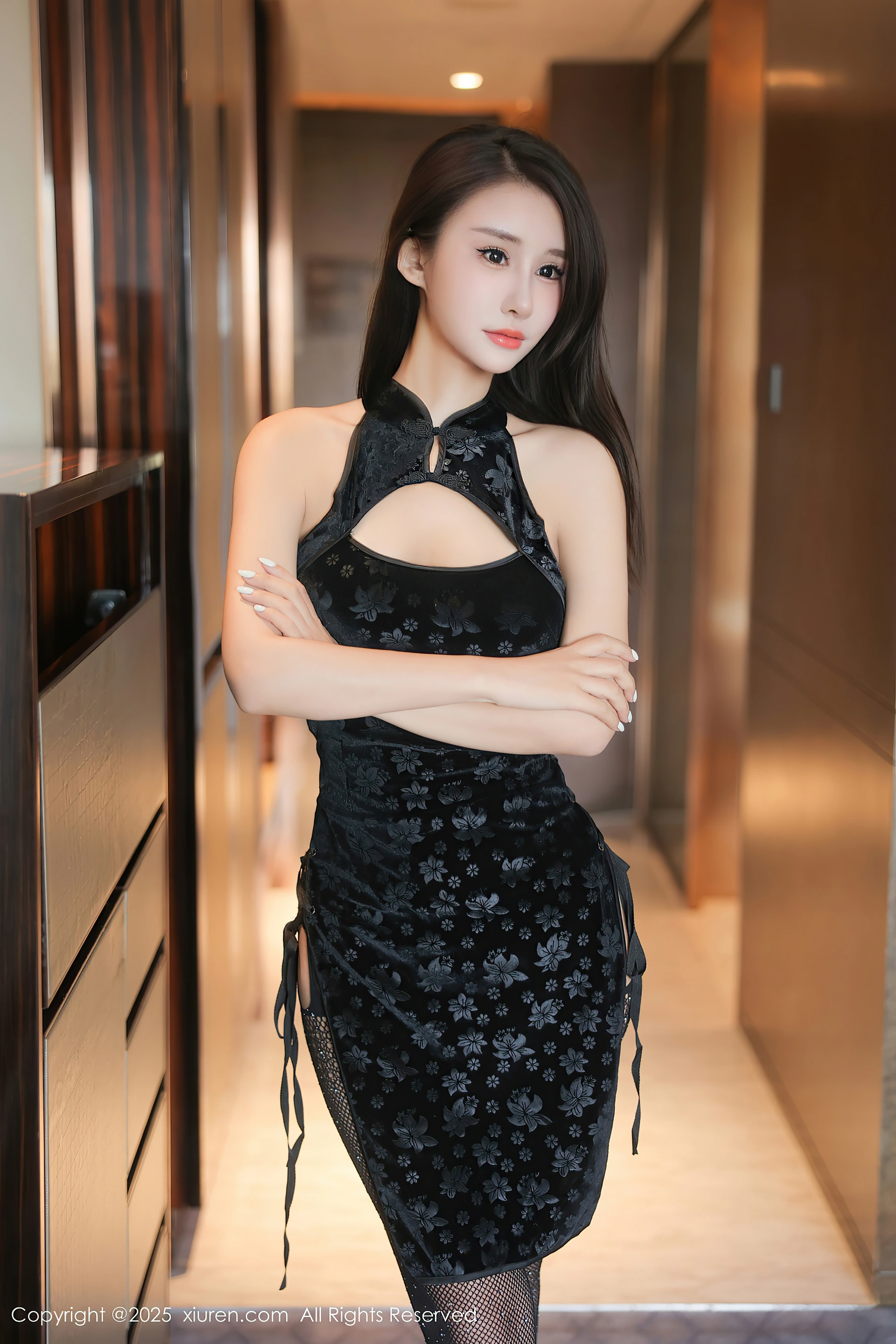 [Xiuren秀人网]2025.03.10 NO.9990 艺艺yiyi 1