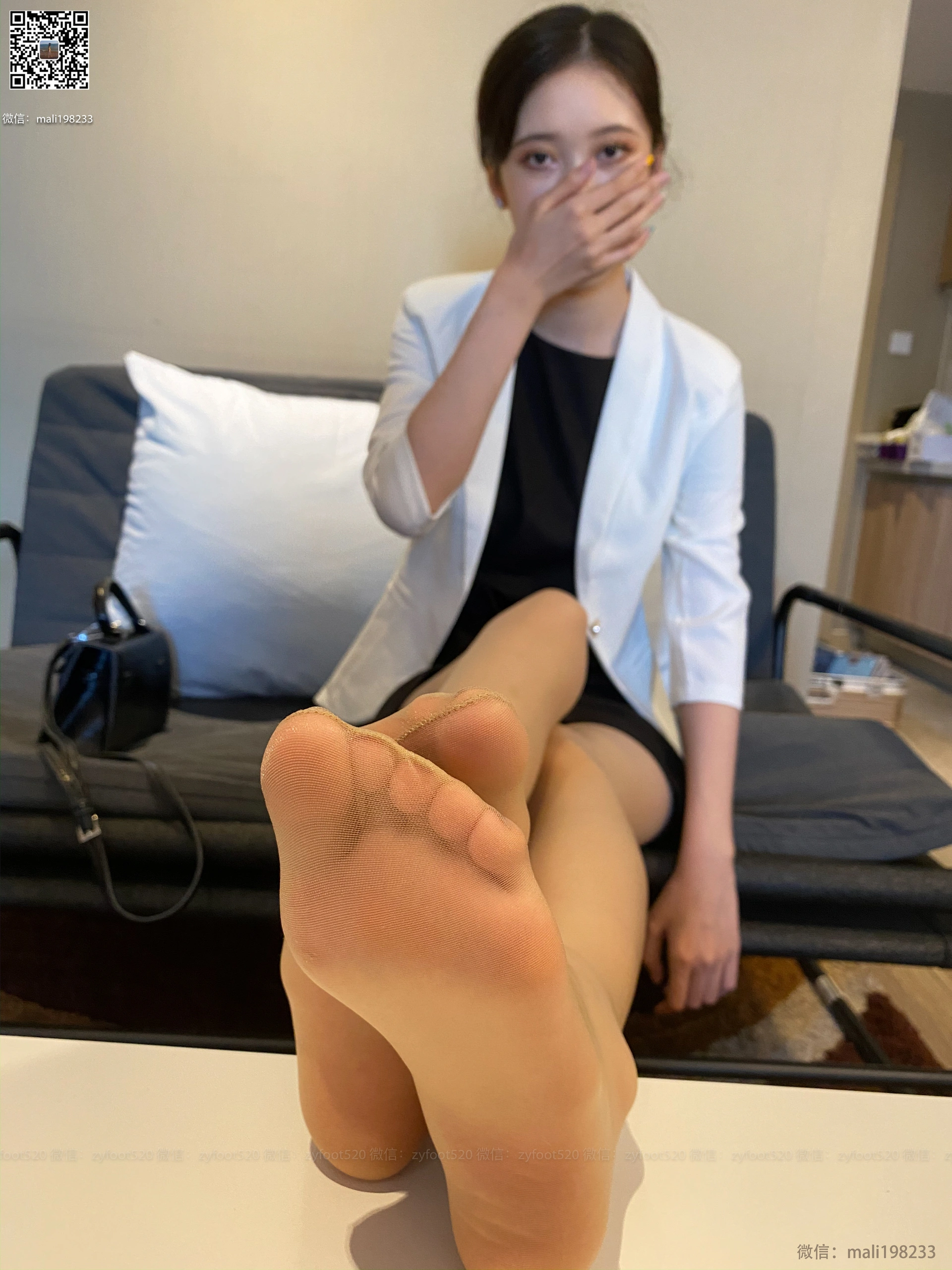 ISS系列 054 欣欣 白西装 2